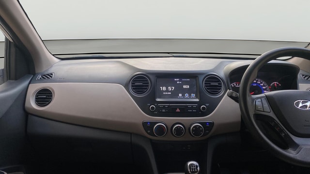 View Hyundai Grand i10 Image 17 Used Hyundai Grand i10 Image 17