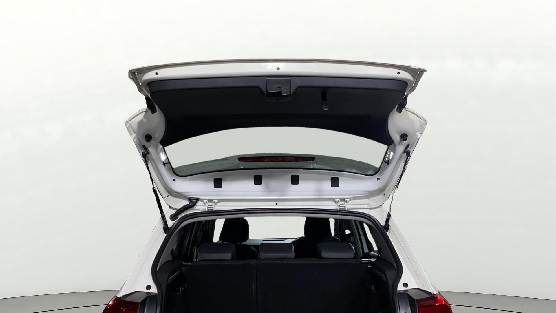 View 2021 Skoda Kushaq Style 1.0 TSI AT Image 16 Used 2021 Skoda Kushaq Style 1.0 TSI AT Image 16
