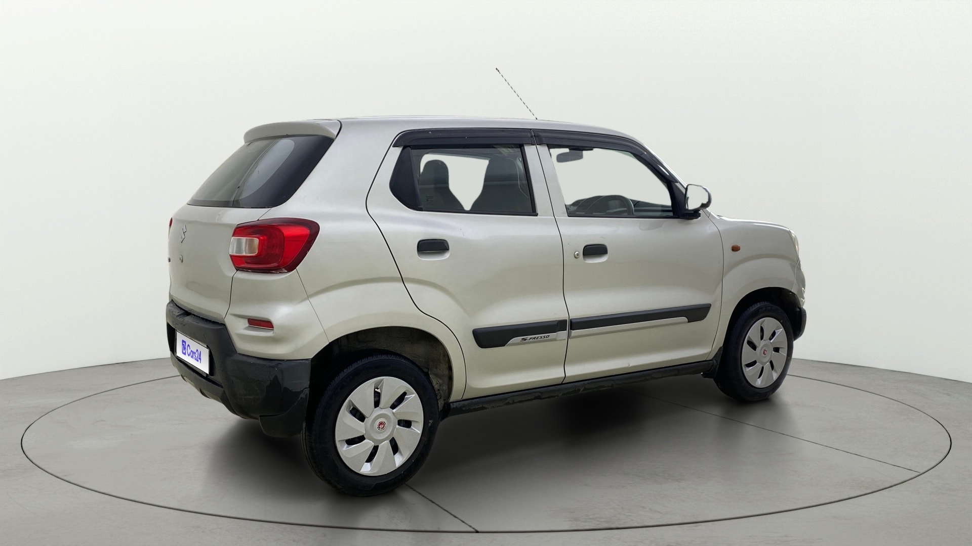View 2021 Maruti Suzuki 1000 Base Variant Image 41 Used 2021 Maruti Suzuki 1000 Base Variant Image 41