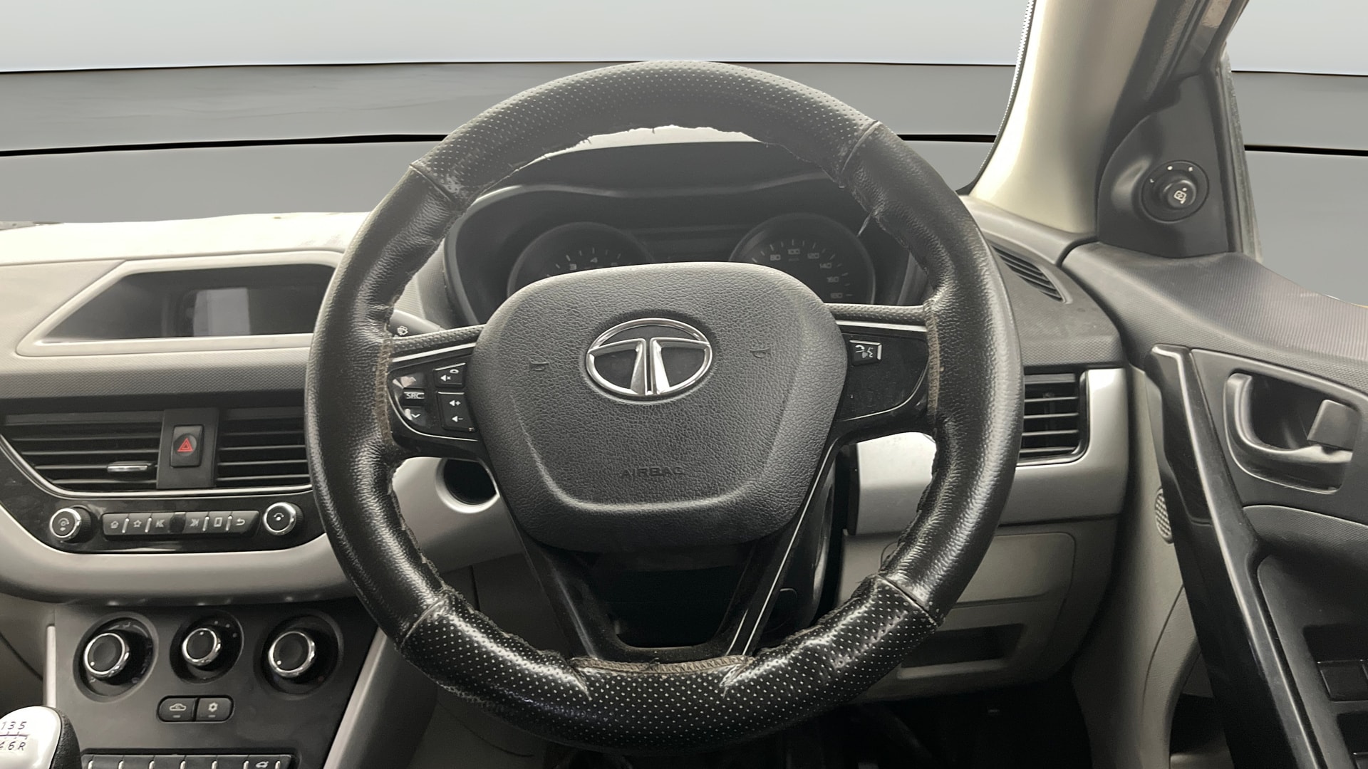 View 2019 Tata Nexon Revotron XM Image 20 Used 2019 Tata Nexon Revotron XM Image 20