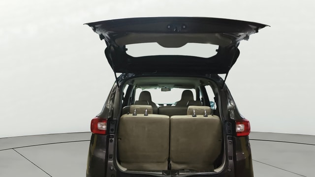 View Renault Triber Image 32 Used Renault Triber Image 32