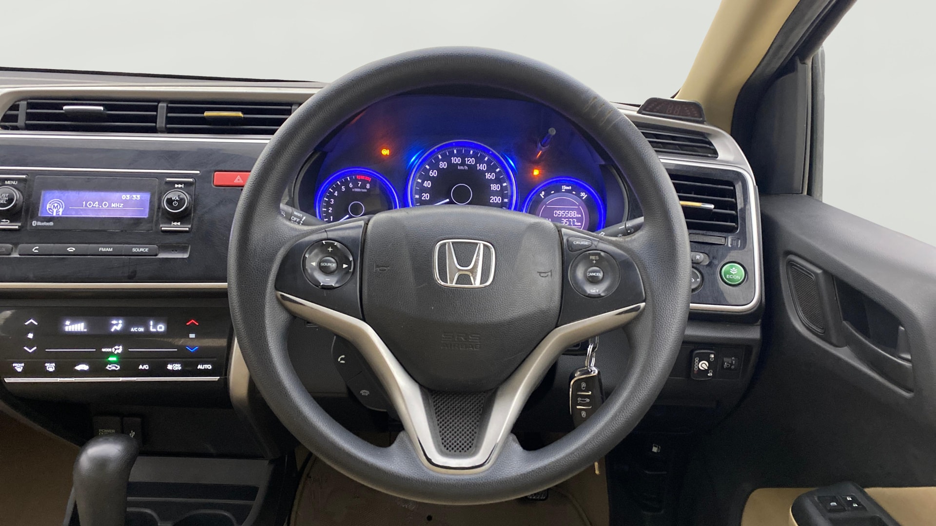 View 2015 Honda City ZX MT Diesel Anniversary Edition Image 21 Used 2015 Honda City ZX MT Diesel Anniversary Edition Image 21
