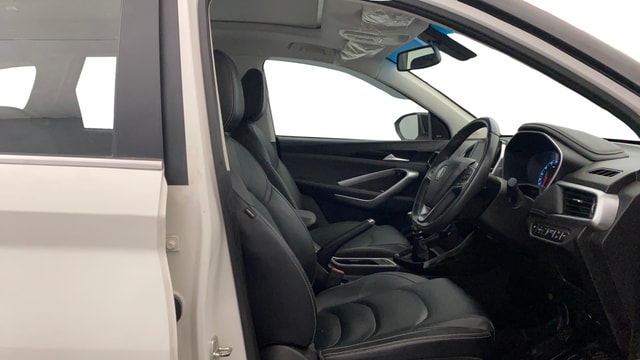 View MG Hector Image 19 Used MG Hector Image 19