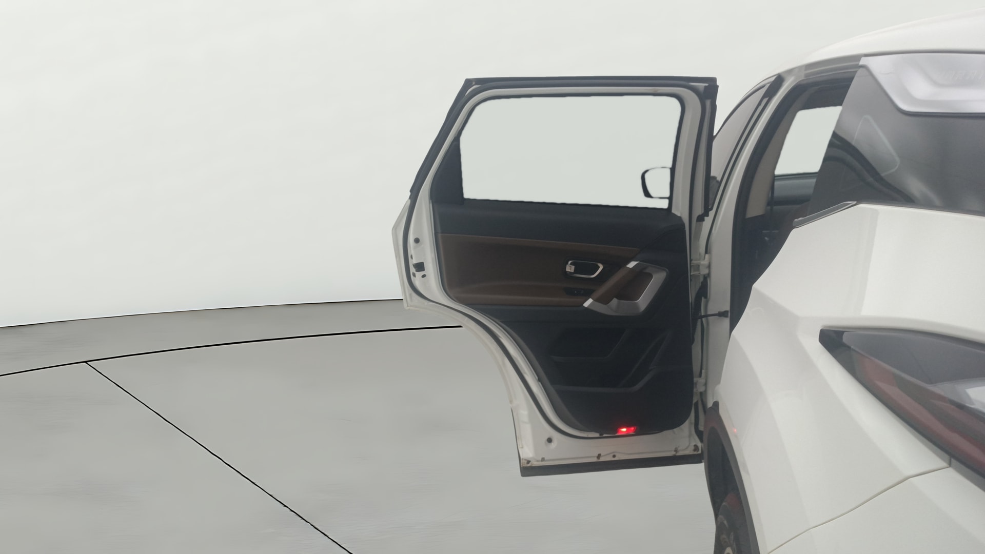 View 2023 Tata Harrier XE Image 23 Used 2023 Tata Harrier XE Image 23