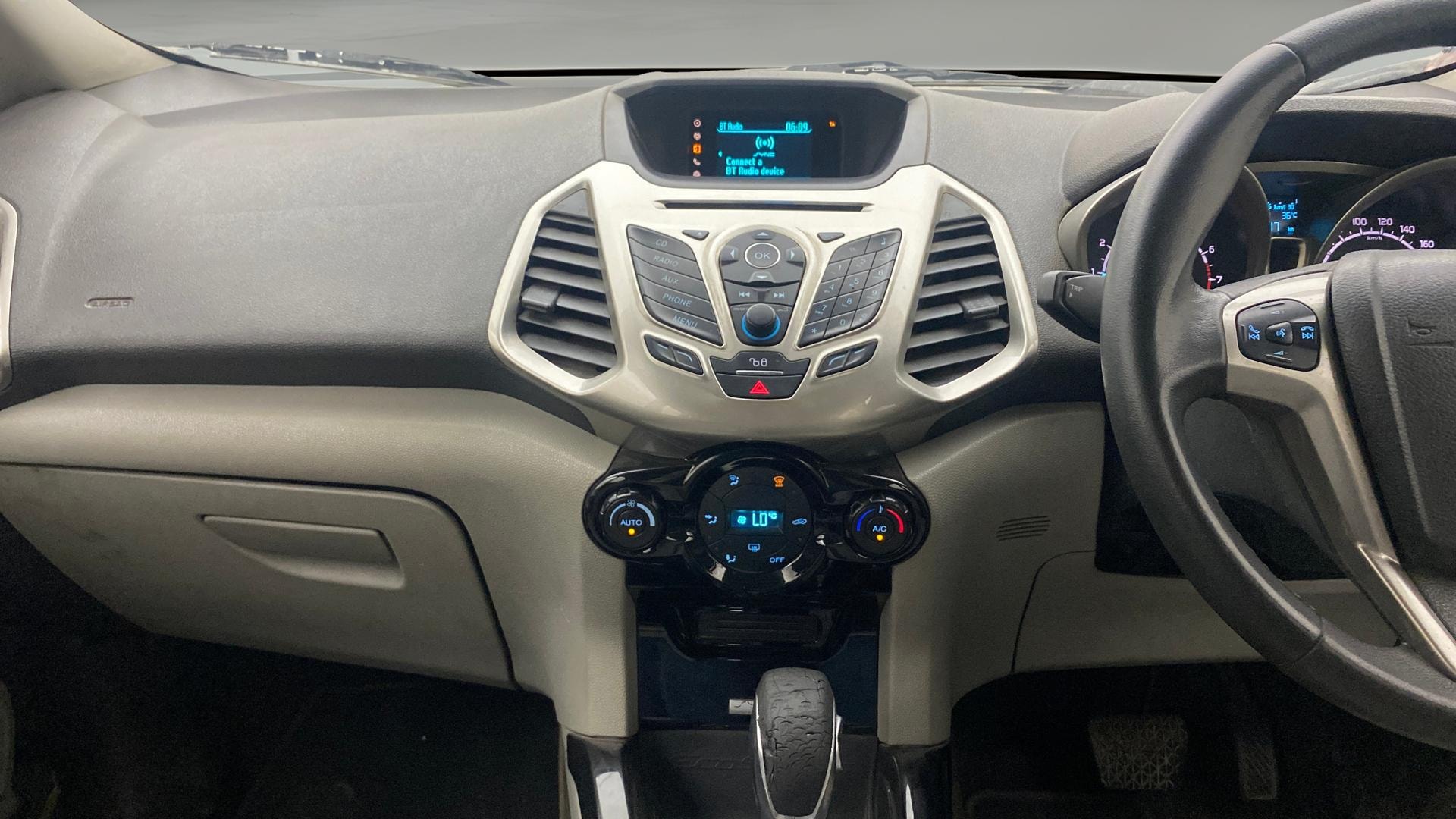 View 2016 Ford EcoSport 1.5 TDCi Diesel Ambiente BS IV Image 17 Used 2016 Ford EcoSport 1.5 TDCi Diesel Ambiente BS IV Image 17