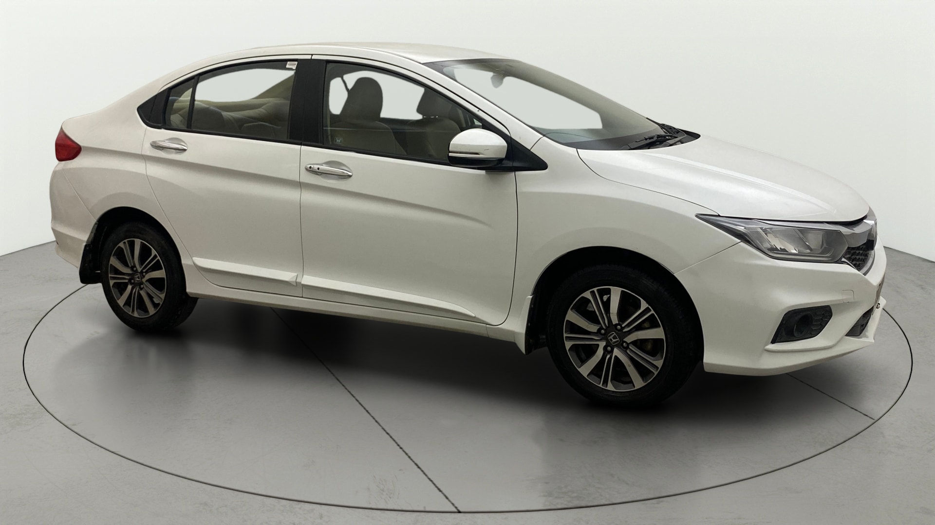 View 2017 Honda City ZX MT Diesel Anniversary Edition Image 22 Used 2017 Honda City ZX MT Diesel Anniversary Edition Image 22