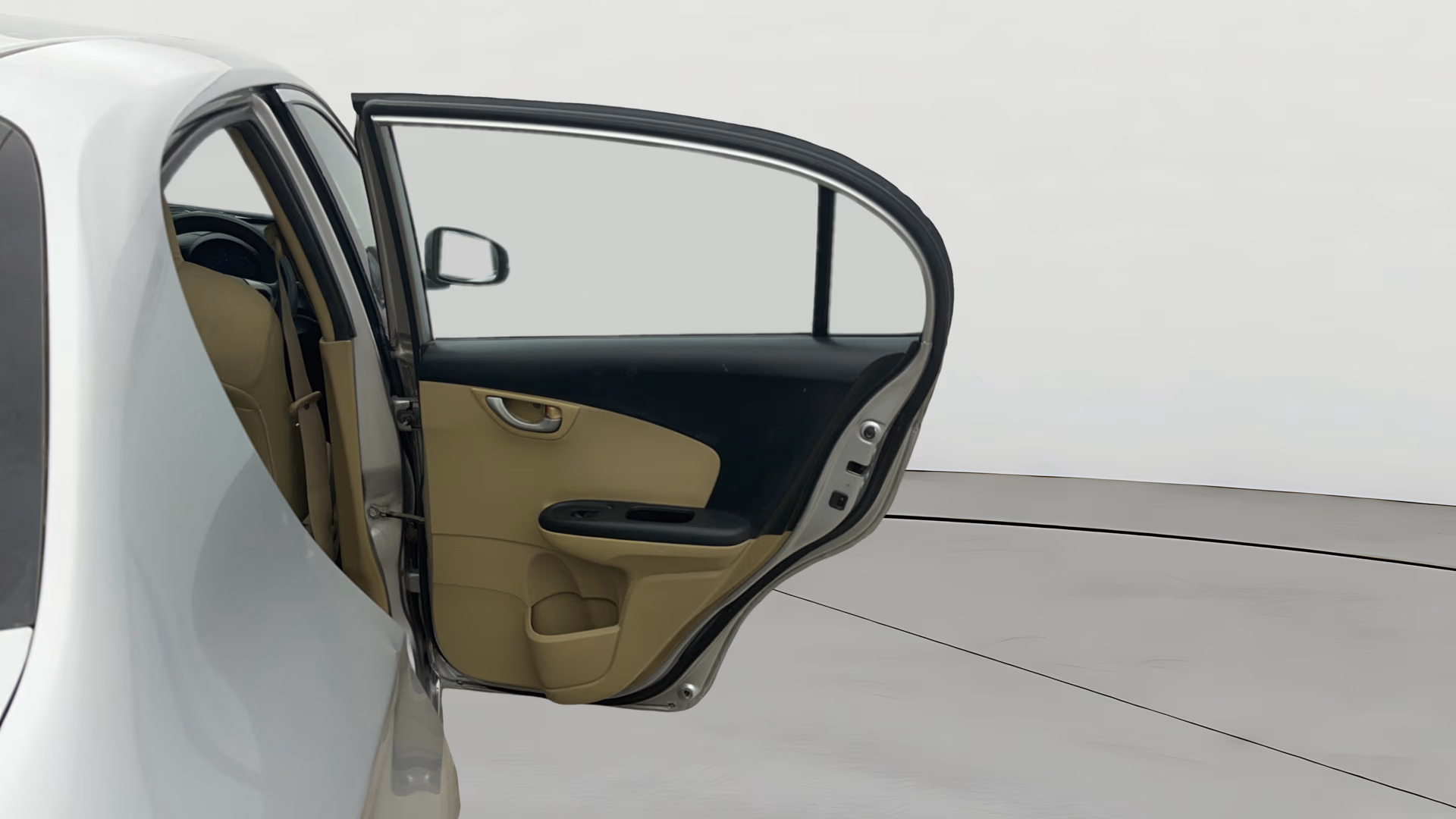 View 2015 Honda Amaze E MT Petrol BS IV Image 5 Used 2015 Honda Amaze E MT Petrol BS IV Image 5