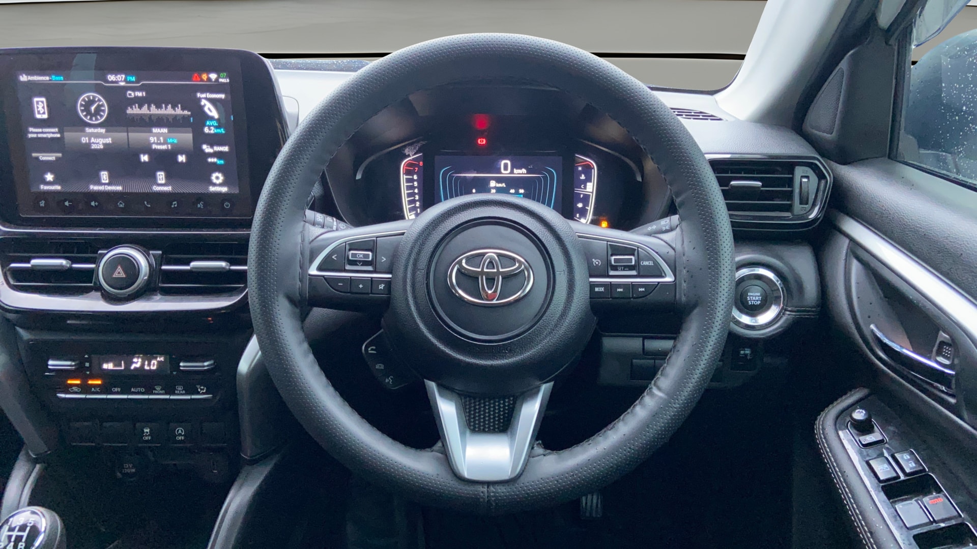 View 2026 Toyota Urban Cruiser Hyryder S e-Drive 2WD HYBRID Image 21 Used 2026 Toyota Urban Cruiser Hyryder S e-Drive 2WD HYBRID Image 21