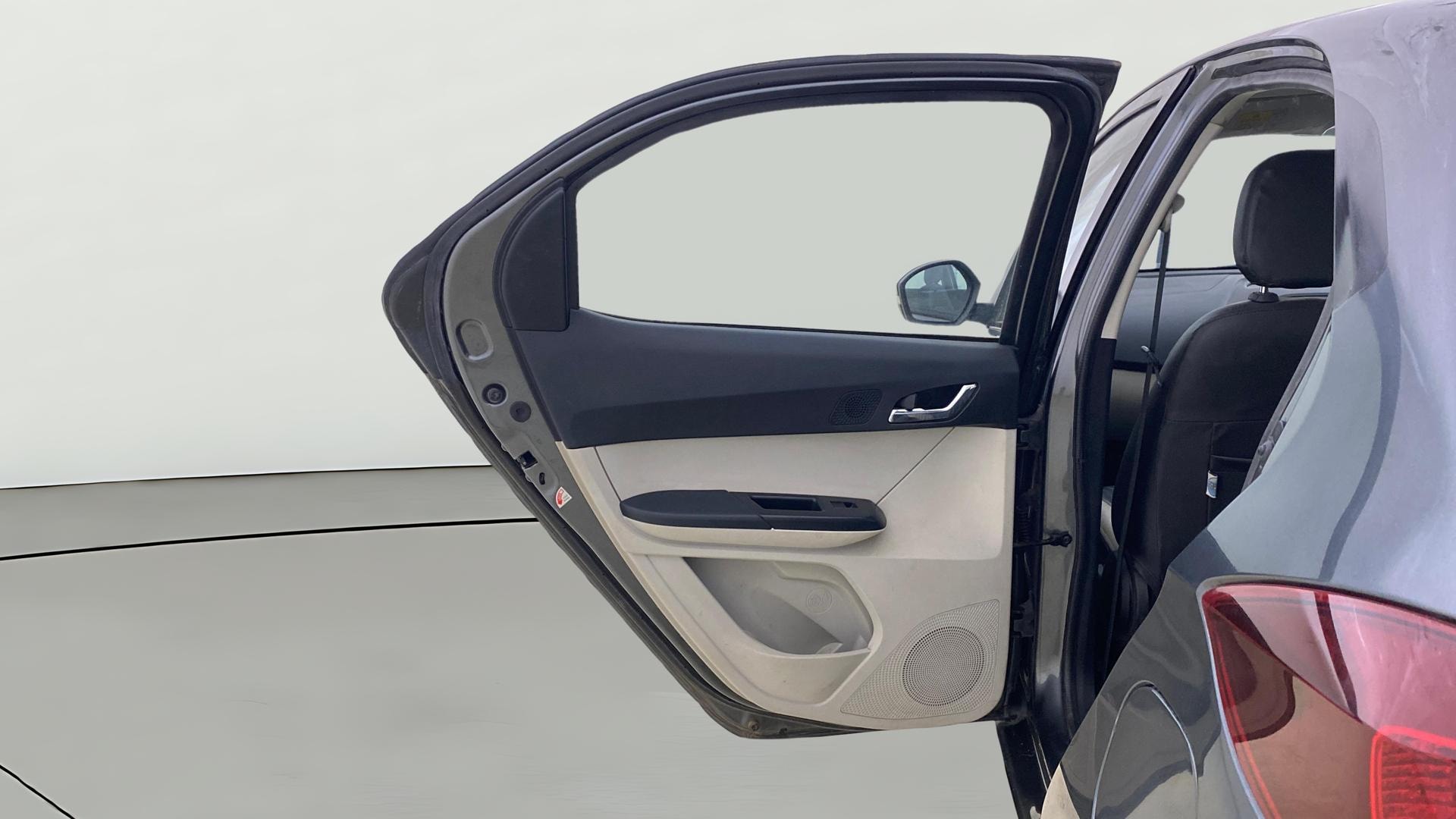 View 2023 Tata Tiago Revotorq XB Image 22 Used 2023 Tata Tiago Revotorq XB Image 22