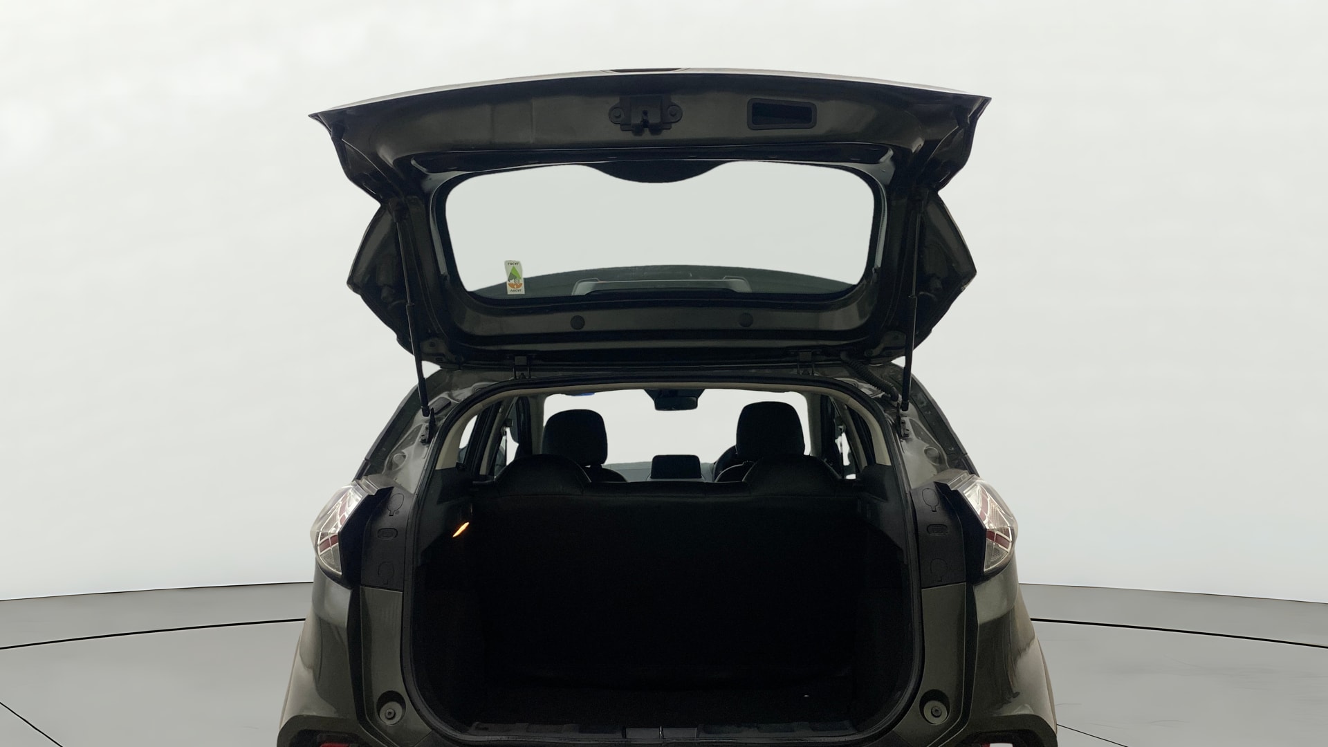 View 2023 Tata Nexon Revotron XE Image 16 Used 2023 Tata Nexon Revotron XE Image 16