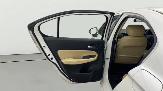 View Honda City ZX Image 23 Used Honda City ZX Image 23