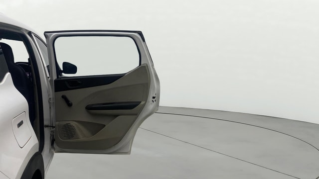 View Renault Triber Image 7 Used Renault Triber Image 7