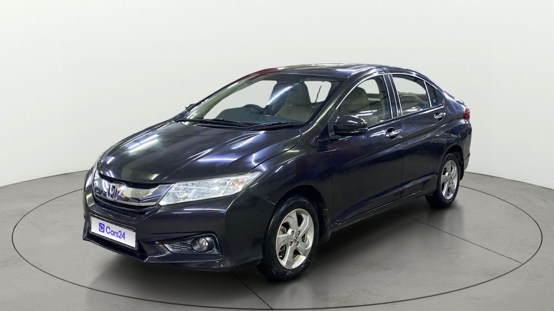 View 2015 Honda City ZX MT Diesel Anniversary Edition Image 23 Used 2015 Honda City ZX MT Diesel Anniversary Edition Image 23