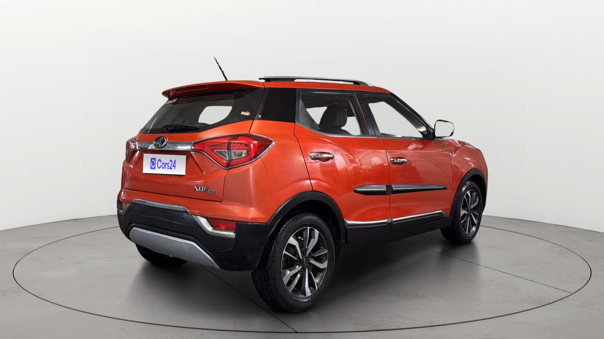 View 2019 Mahindra XUV300 W4 Petrol BS IV Image 45 Used 2019 Mahindra XUV300 W4 Petrol BS IV Image 45