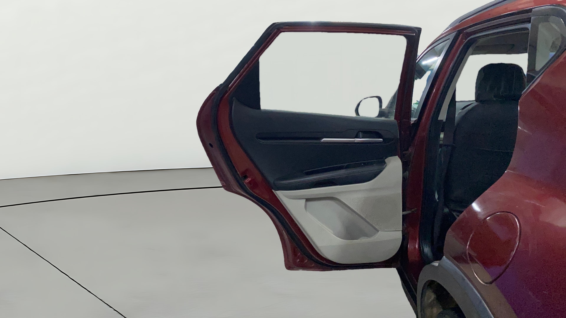 View 2020 Kia Sonet HTX Diesel Image 15 Used 2020 Kia Sonet HTX Diesel Image 15