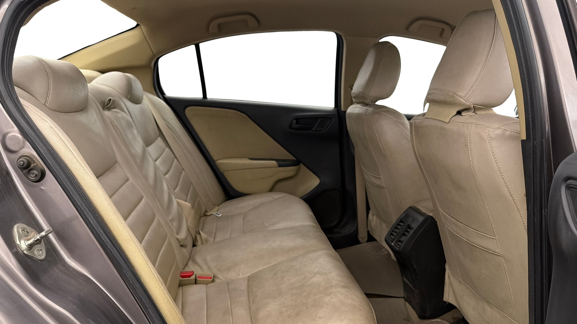 View 2014 Honda City ZX MT Diesel Anniversary Edition Image 29 Used 2014 Honda City ZX MT Diesel Anniversary Edition Image 29