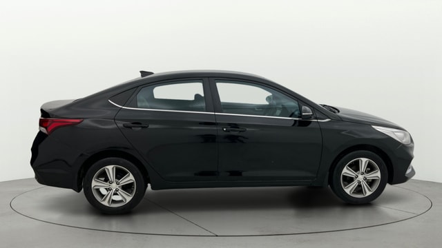 View Hyundai Verna Image 9 Used Hyundai Verna Image 9