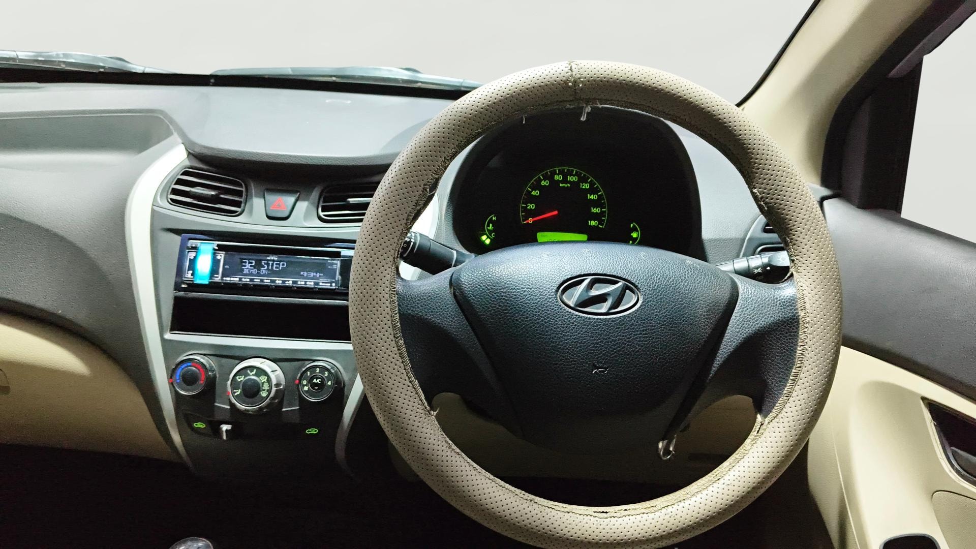 View 2018 Hyundai EON Era Plus Image 20 Used 2018 Hyundai EON Era Plus Image 20