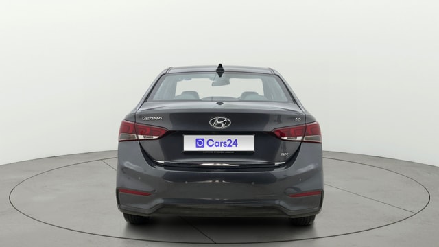 View Hyundai Verna Image 40 Used Hyundai Verna Image 40