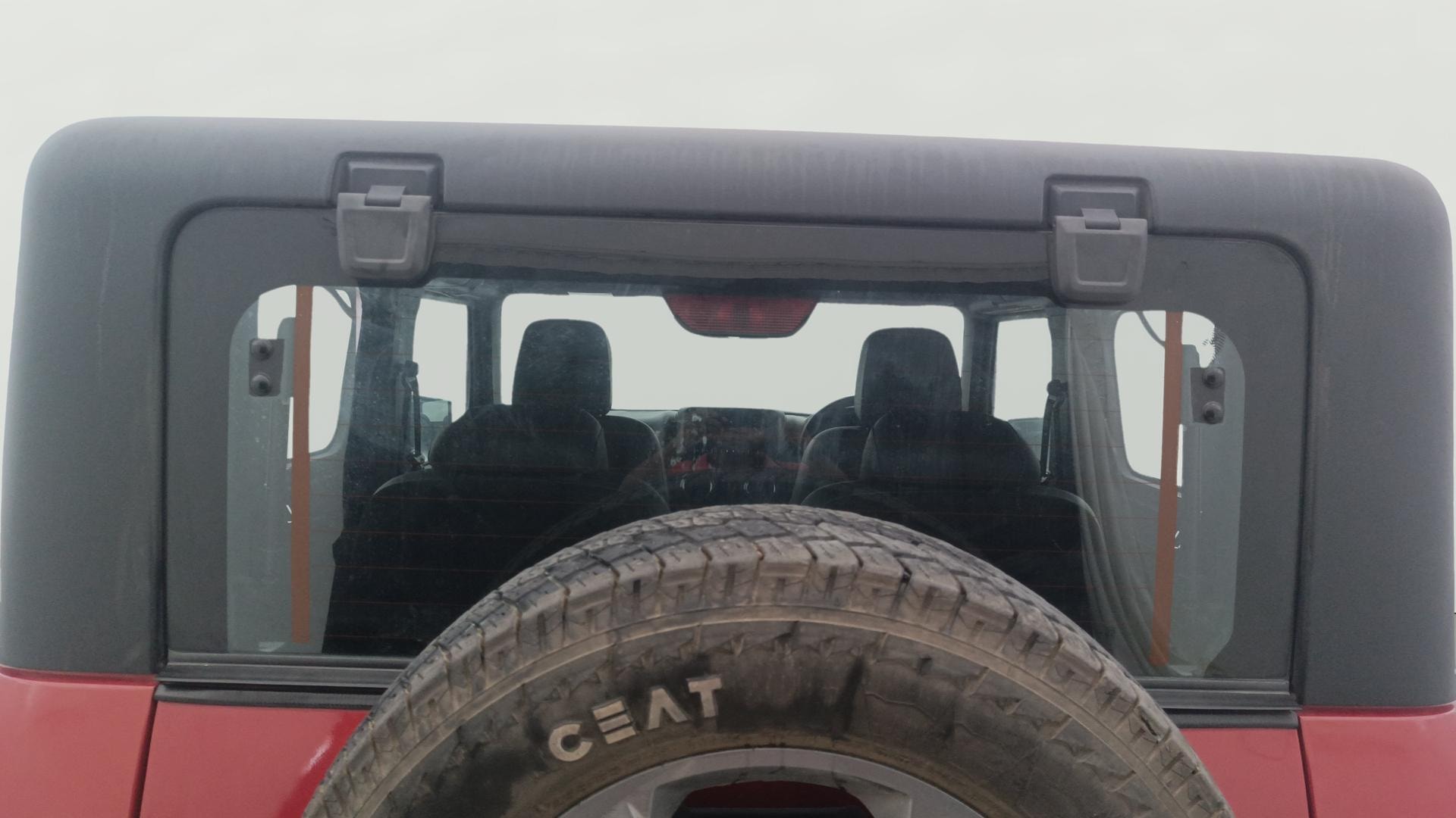 View 2022 Mahindra Thar AX Standard Manual Soft Top 6 Seater Image 5 Used 2022 Mahindra Thar AX Standard Manual Soft Top 6 Seater Image 5