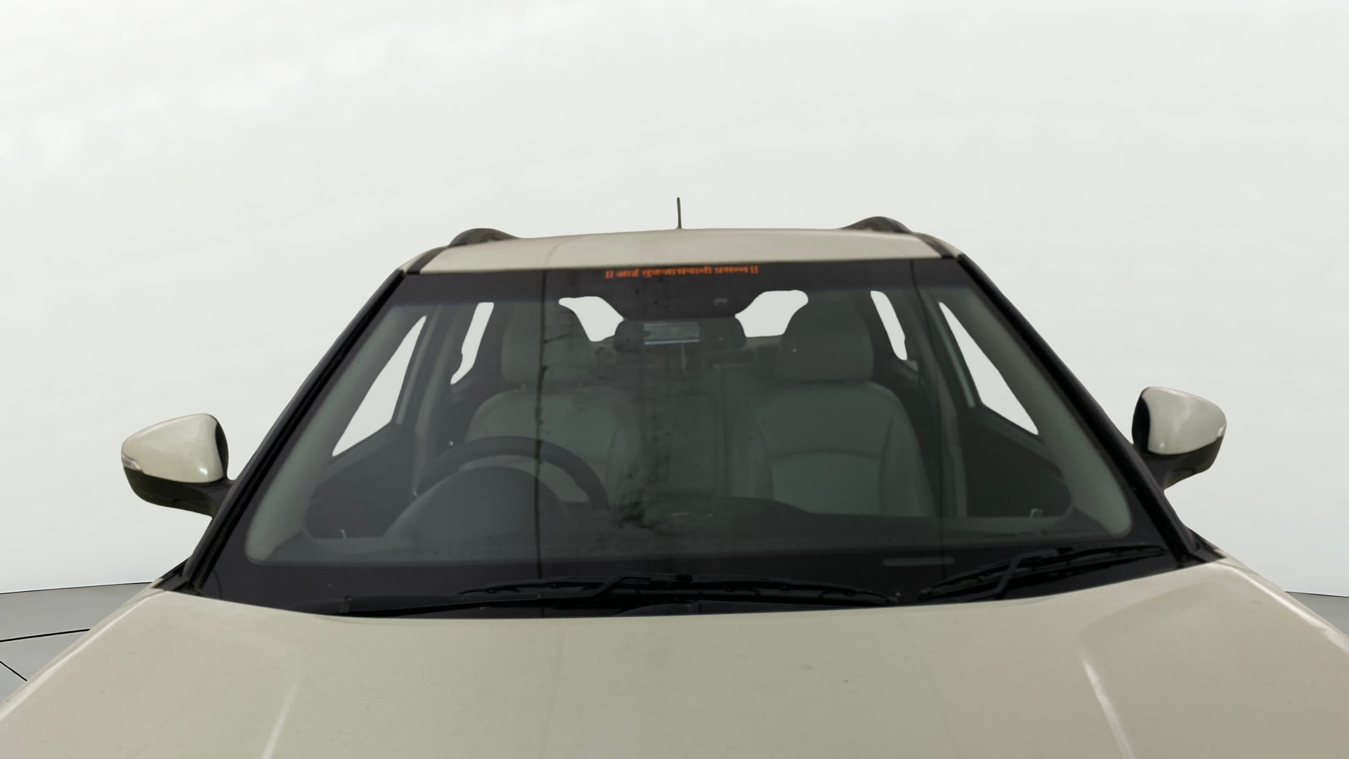 View 2021 Mahindra XUV300 W4 Petrol BS IV Image 30 Used 2021 Mahindra XUV300 W4 Petrol BS IV Image 30
