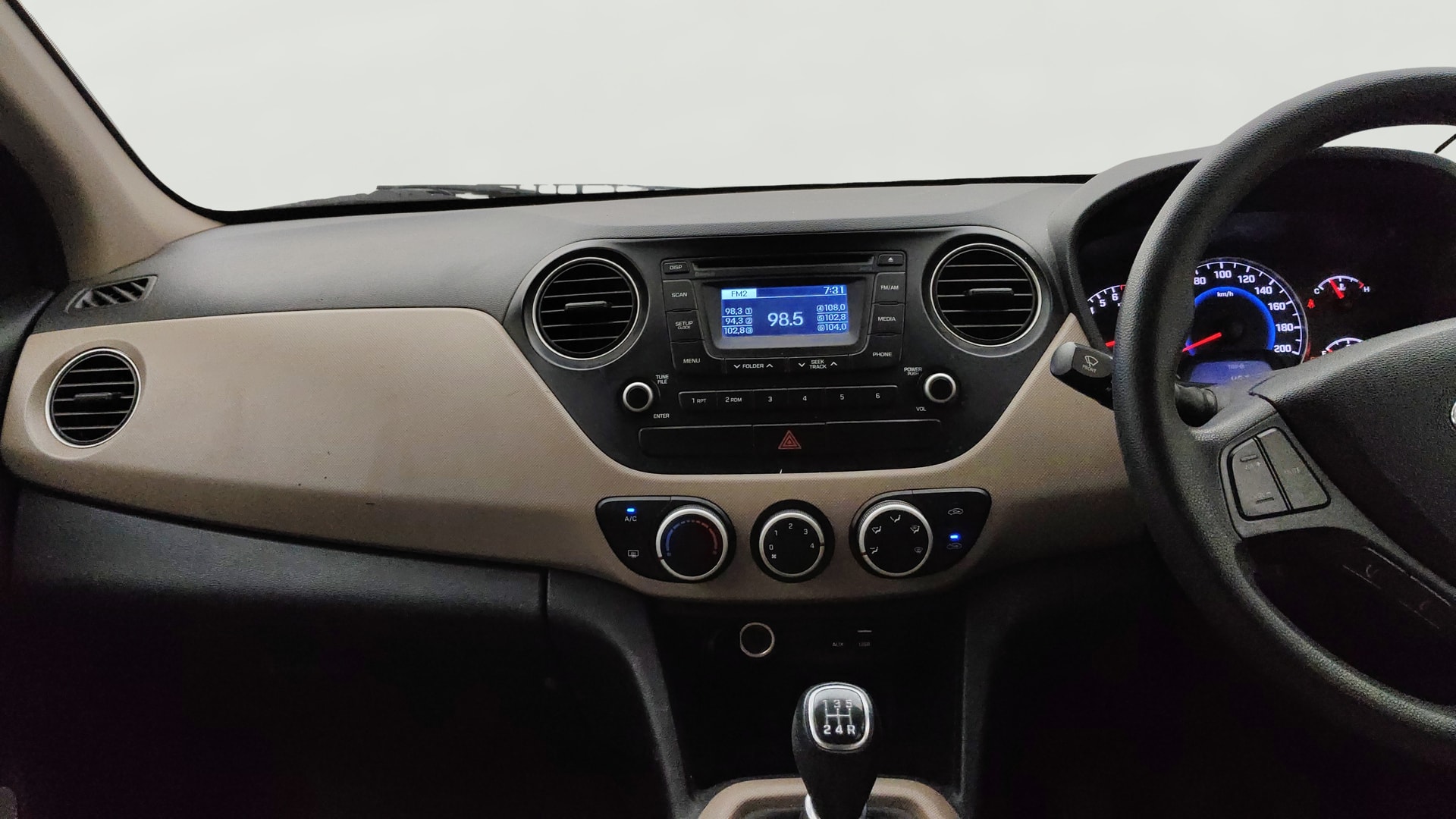 Used 2015 Hyundai Grand i10 Used 2015 Hyundai Grand i10