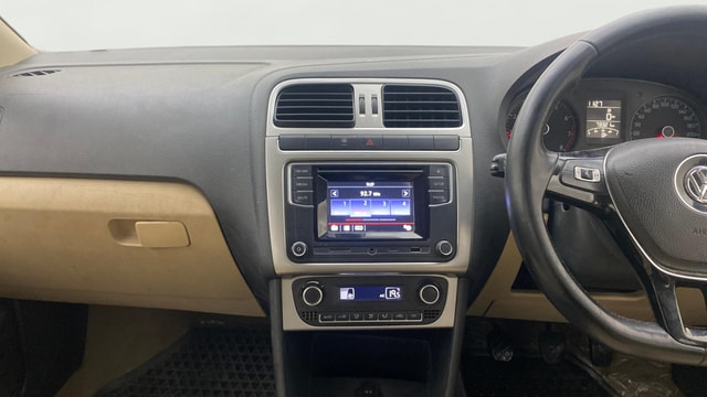 View Volkswagen Polo Image 17 Used Volkswagen Polo Image 17