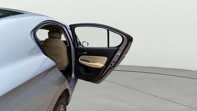 View Honda City ZX Image 8 Used Honda City ZX Image 8