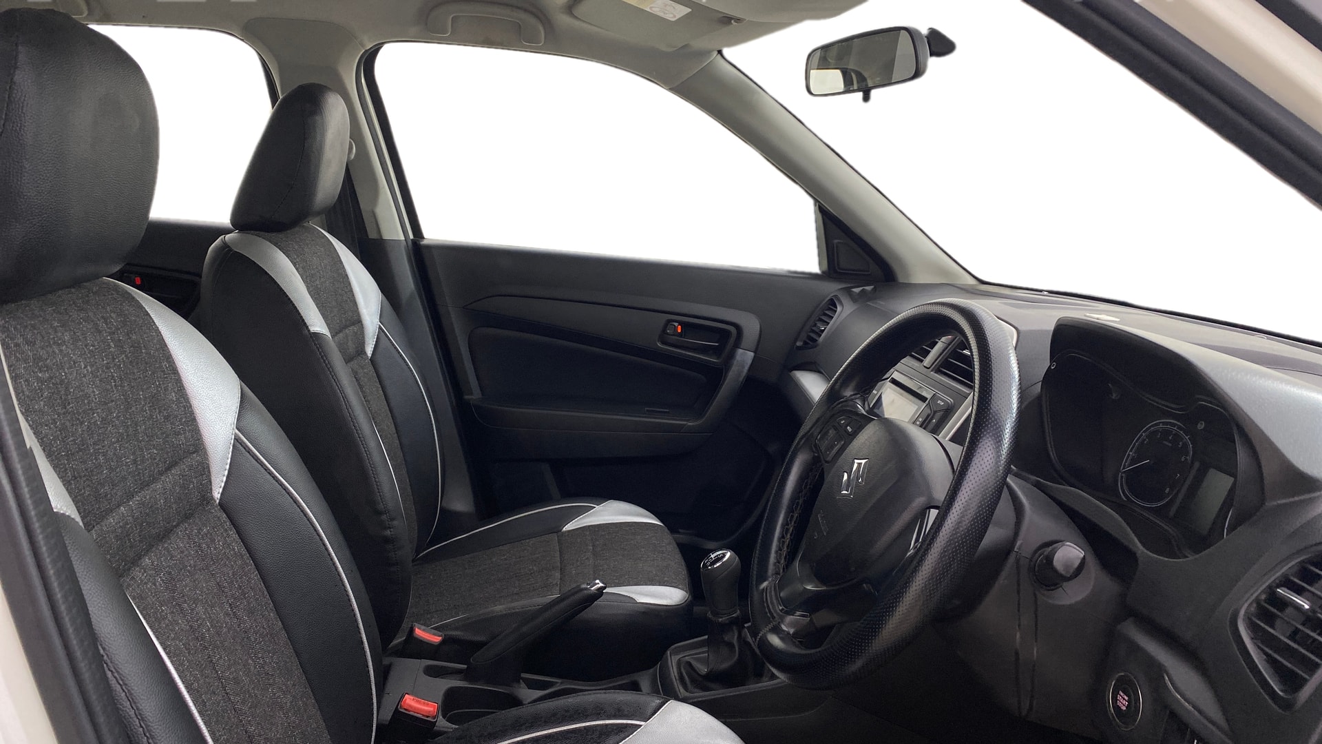 View 2022 Maruti Suzuki 1000 Base Variant Image 25 Used 2022 Maruti Suzuki 1000 Base Variant Image 25