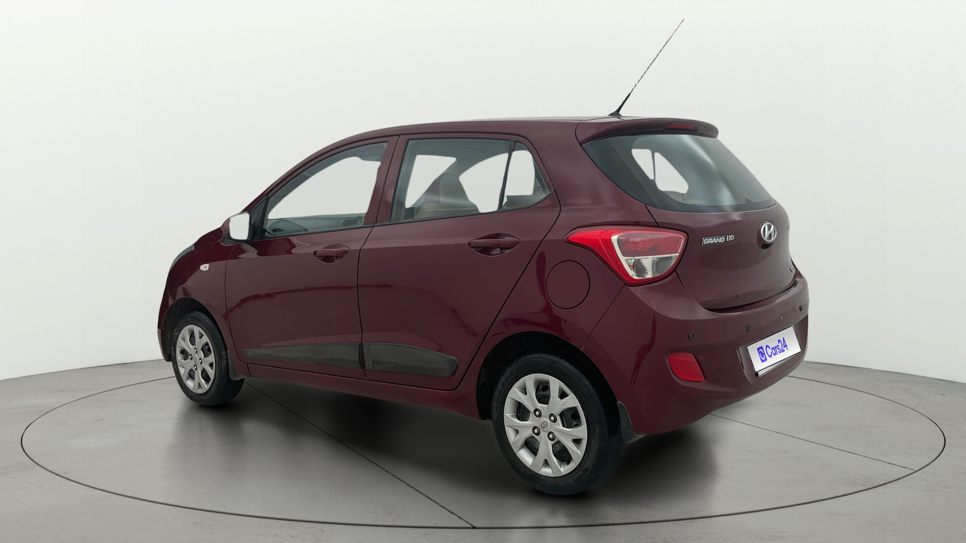 View 2016 Hyundai Grand i10 1.2 Magna Petrol AT Image 2 Used 2016 Hyundai Grand i10 1.2 Magna Petrol AT Image 2
