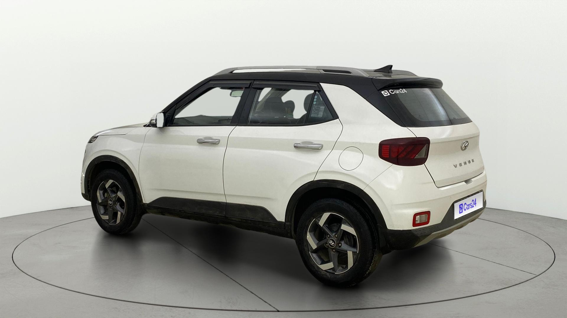 View 2020 Hyundai Venue SX Plus 1.0 Petrol AT Image 2 Used 2020 Hyundai Venue SX Plus 1.0 Petrol AT Image 2