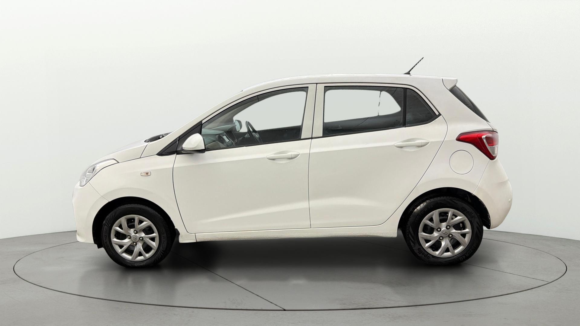Used 2018 Hyundai Grand i10 Used 2018 Hyundai Grand i10