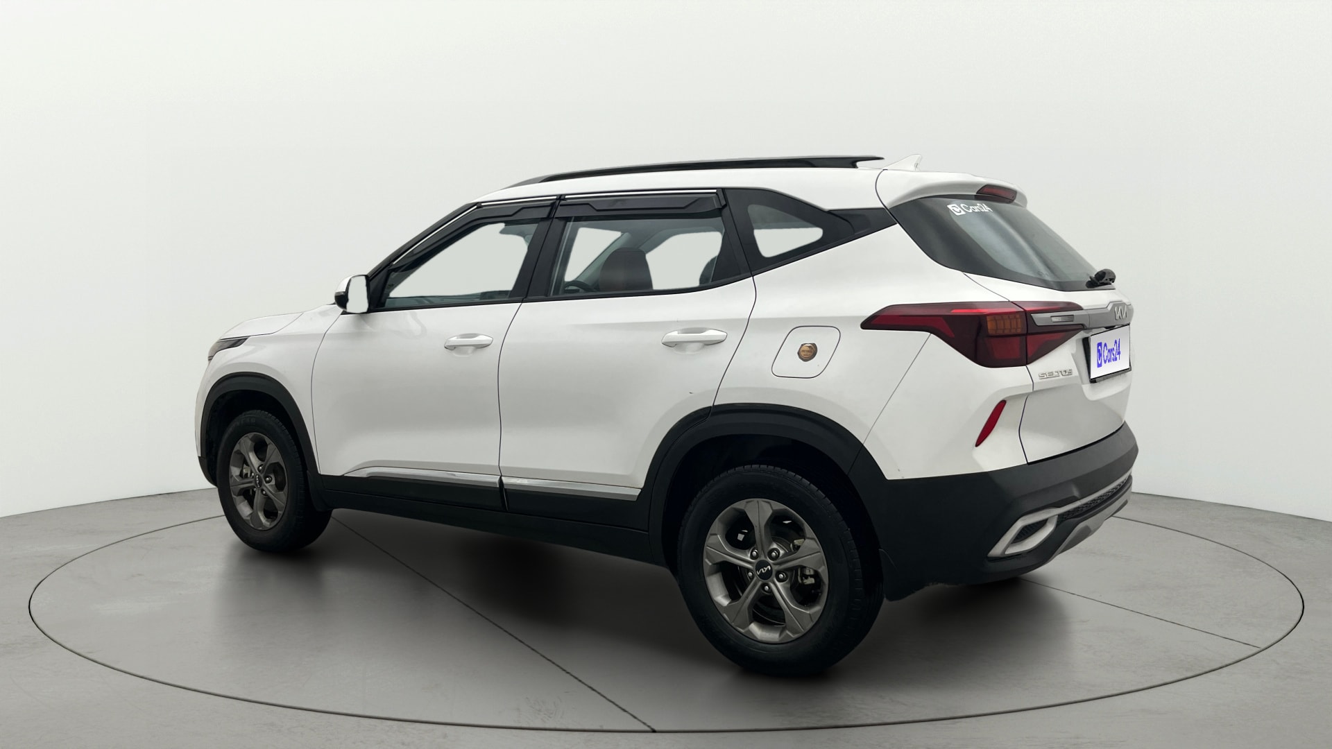 View 2023 Kia Seltos D1.5 CRDI VGT 6MT HTK Plus Image 2 Used 2023 Kia Seltos D1.5 CRDI VGT 6MT HTK Plus Image 2