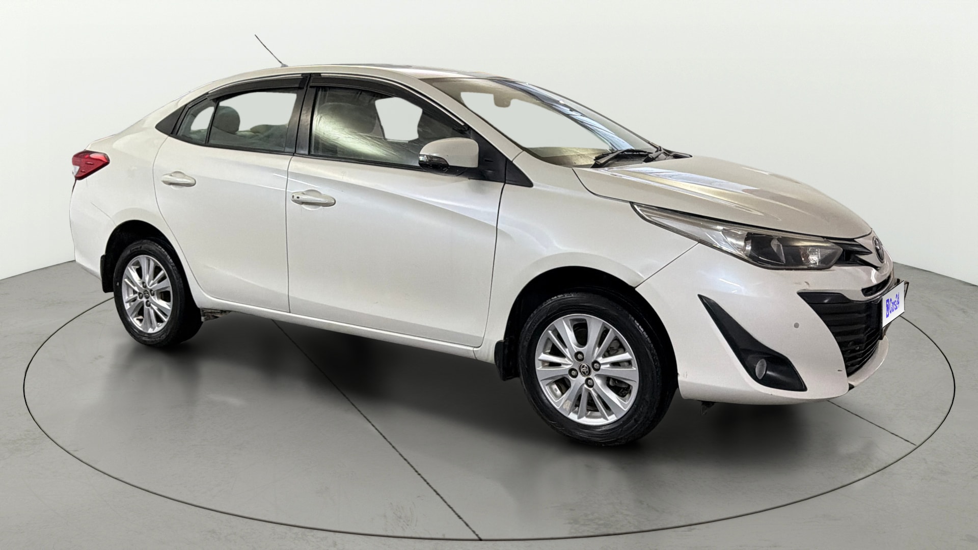 View 2018 Toyota Yaris V CVT Image 38 Used 2018 Toyota Yaris V CVT Image 38