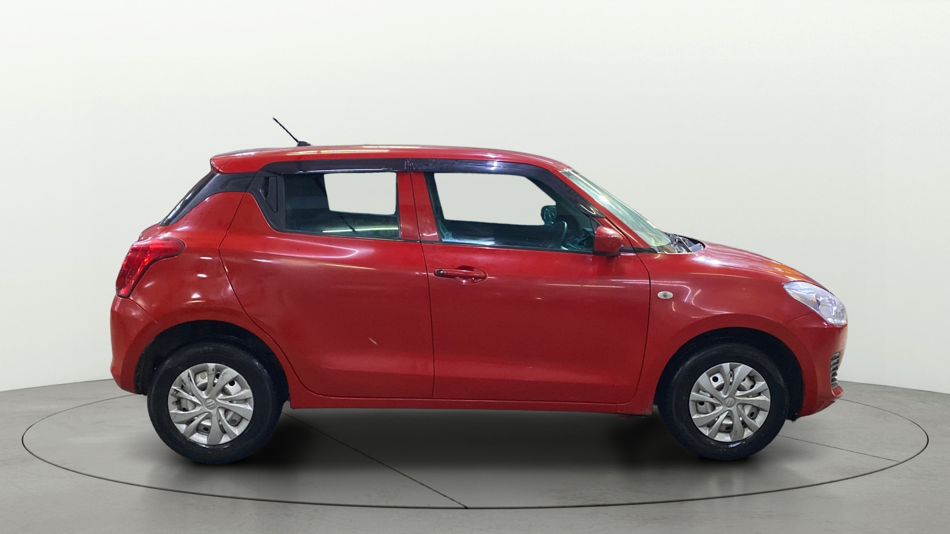 View 2021 Maruti Suzuki 1000 Base Variant Image 8 Used 2021 Maruti Suzuki 1000 Base Variant Image 8