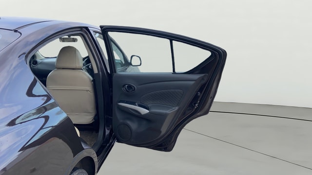 View Nissan Sunny Image 7 Used Nissan Sunny Image 7