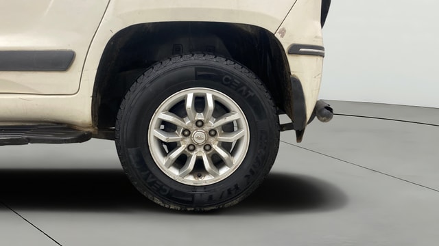 View Mahindra TUV300 Image 8 Used Mahindra TUV300 Image 8