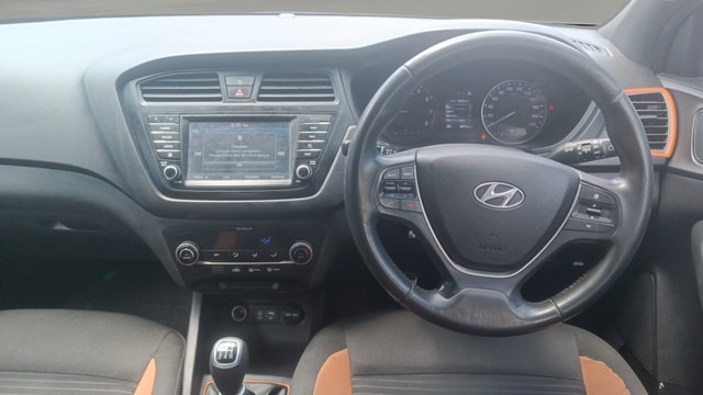 View Hyundai i20 Active Image 13 Used Hyundai i20 Active Image 13