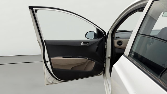 View Hyundai Grand i10 Image 30 Used Hyundai Grand i10 Image 30