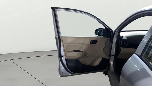 View Hyundai New Santro Image 30 Used Hyundai New Santro Image 30