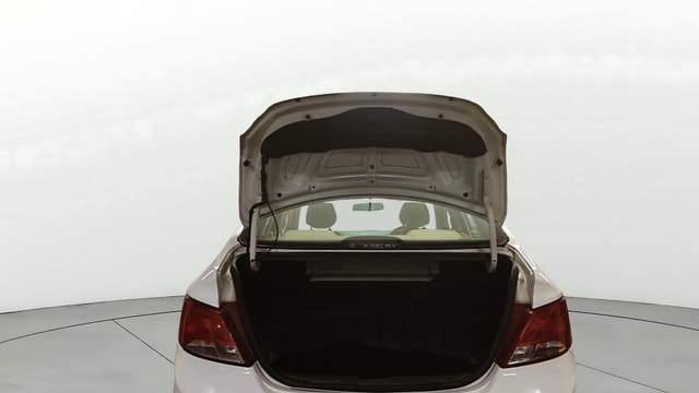 View Hyundai Fluidic Verna Image 16 Used Hyundai Fluidic Verna Image 16