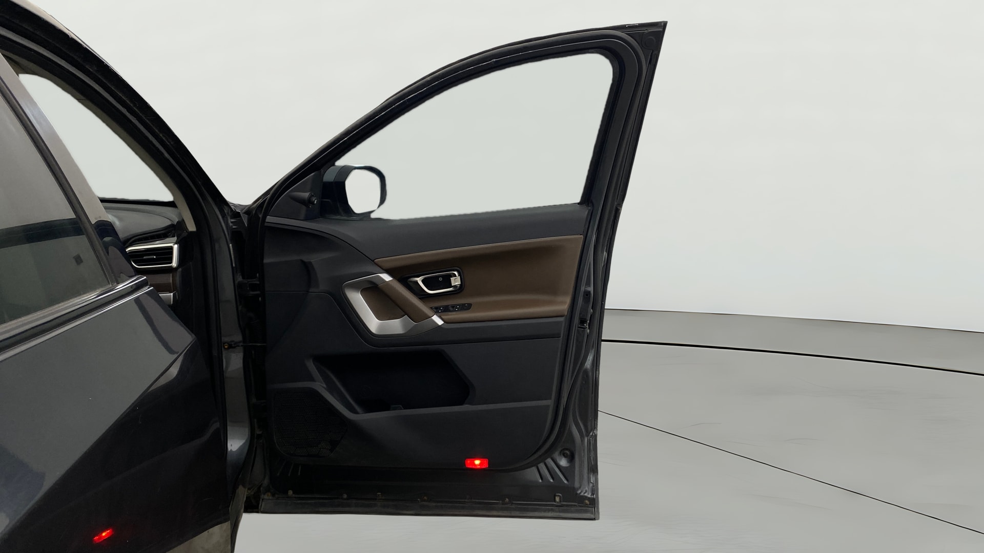 View 2021 Tata Harrier XE Image 48 Used 2021 Tata Harrier XE Image 48