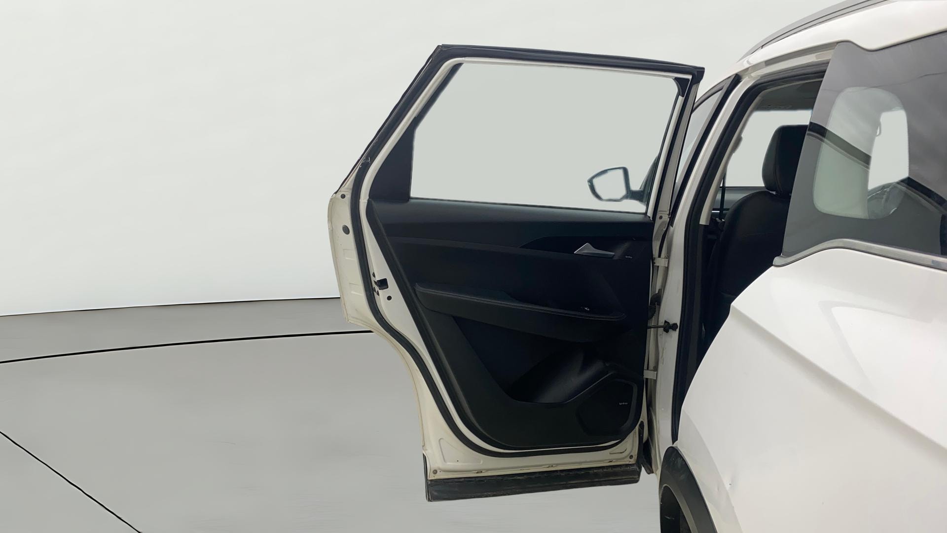 View 2020 MG Hector Sharp Hybrid BS IV Image 15 Used 2020 MG Hector Sharp Hybrid BS IV Image 15