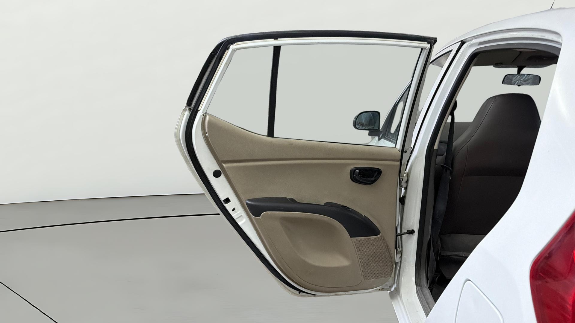 View 2015 Hyundai i10 1.1 Magna Image 14 Used 2015 Hyundai i10 1.1 Magna Image 14