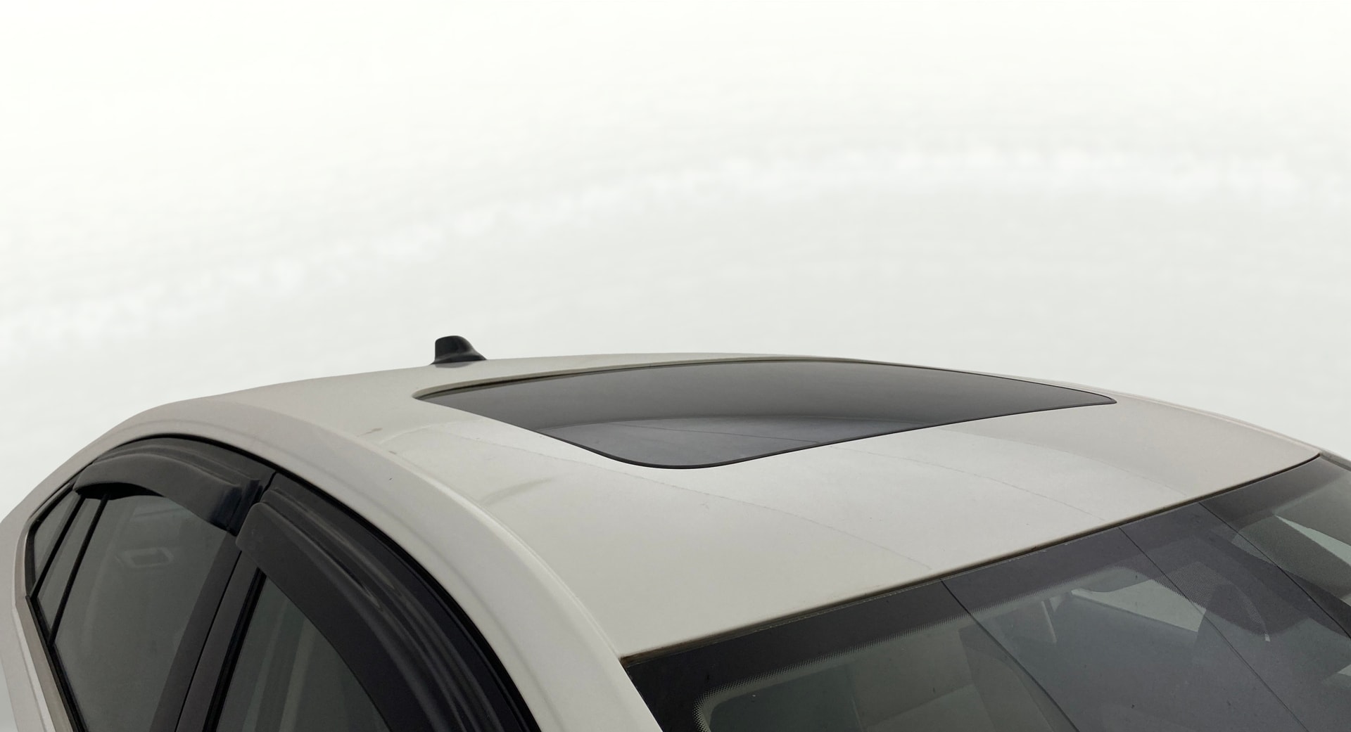 View 2023 Skoda Slavia Style 1.0 TSI AT Image 6 Used 2023 Skoda Slavia Style 1.0 TSI AT Image 6