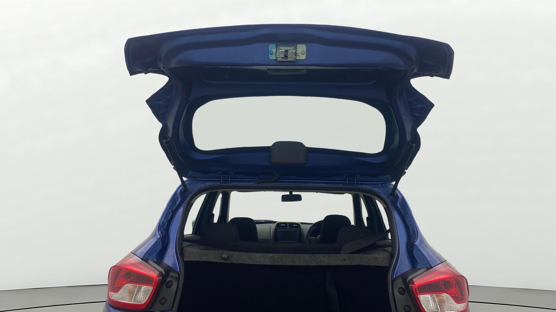 View 2018 Renault Kwid RXT 1.0 Driver Airbag Option Image 16 Used 2018 Renault Kwid RXT 1.0 Driver Airbag Option Image 16