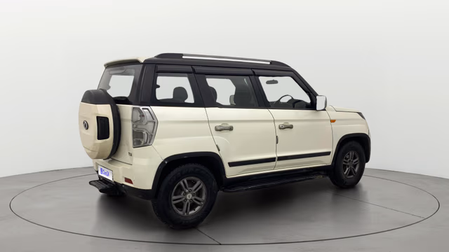 View Mahindra TUV300 Image 43 Used Mahindra TUV300 Image 43