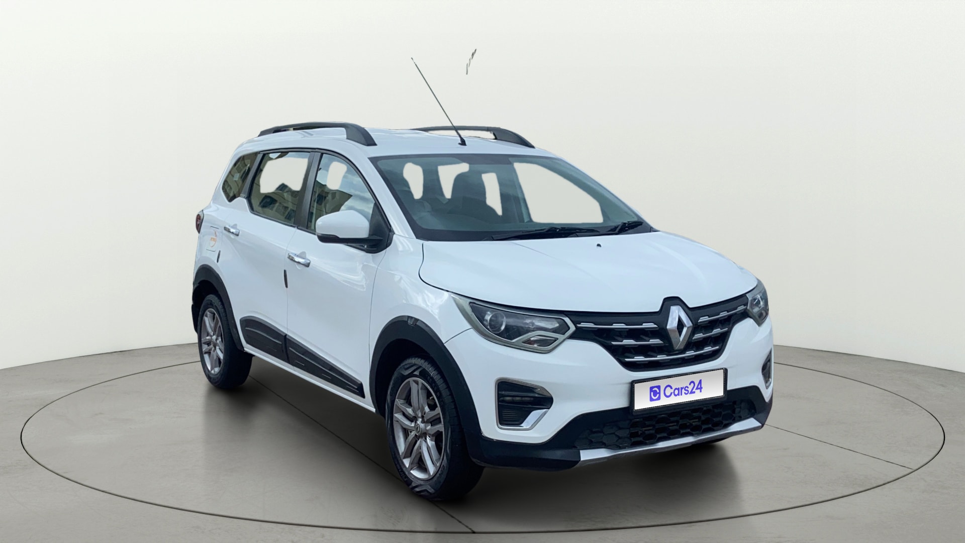 View 2021 Renault Triber RXZ AMT Image 22 Used 2021 Renault Triber RXZ AMT Image 22