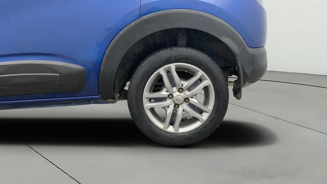 View Renault Triber Image 11 Used Renault Triber Image 11