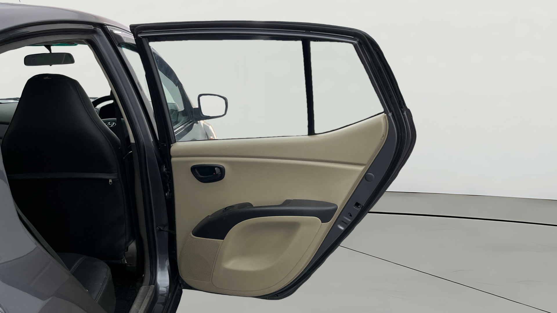 View 2014 Hyundai i10 1.1 Magna Image 7 Used 2014 Hyundai i10 1.1 Magna Image 7